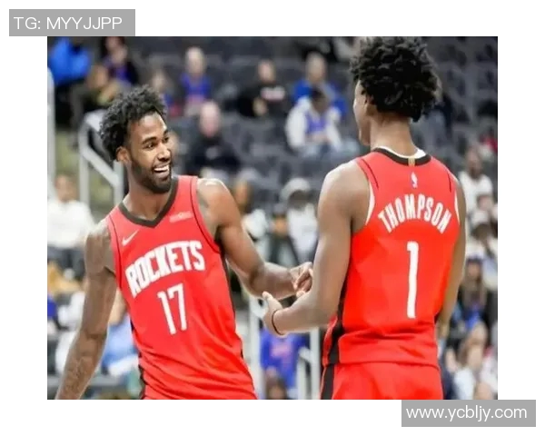 开拓者队球员轮番得分,联手战胜对手,尽显球队实力