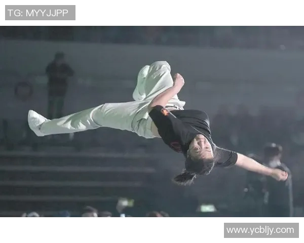 街舞战术解析：深入探讨上海街舞队的风格与策略创新